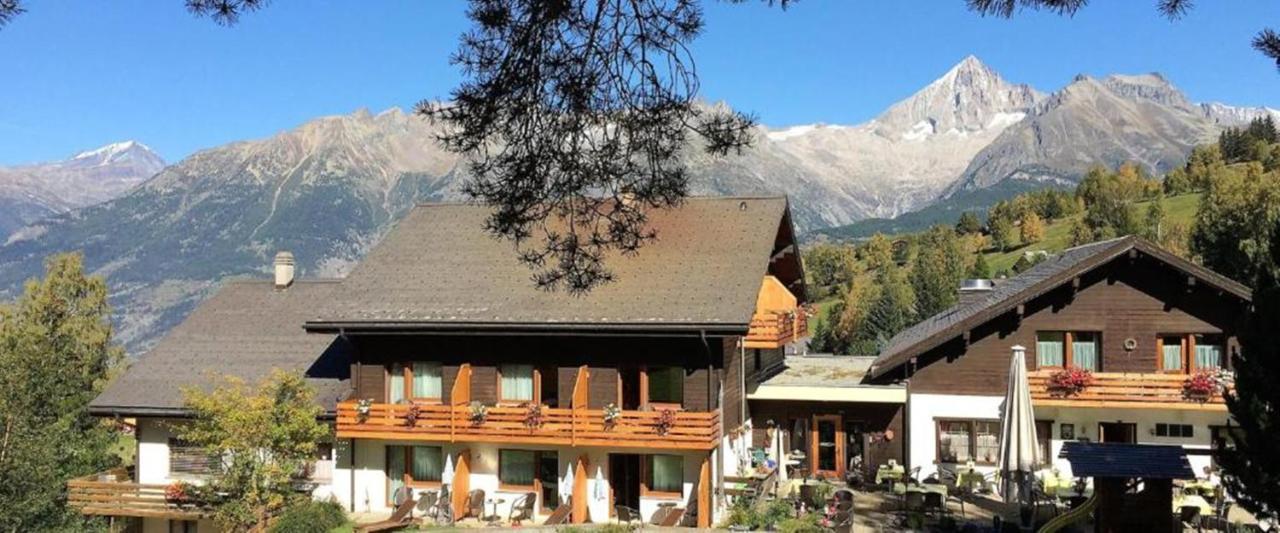 Hotel Restaurant Buerchnerhof Bürchen エクステリア 写真