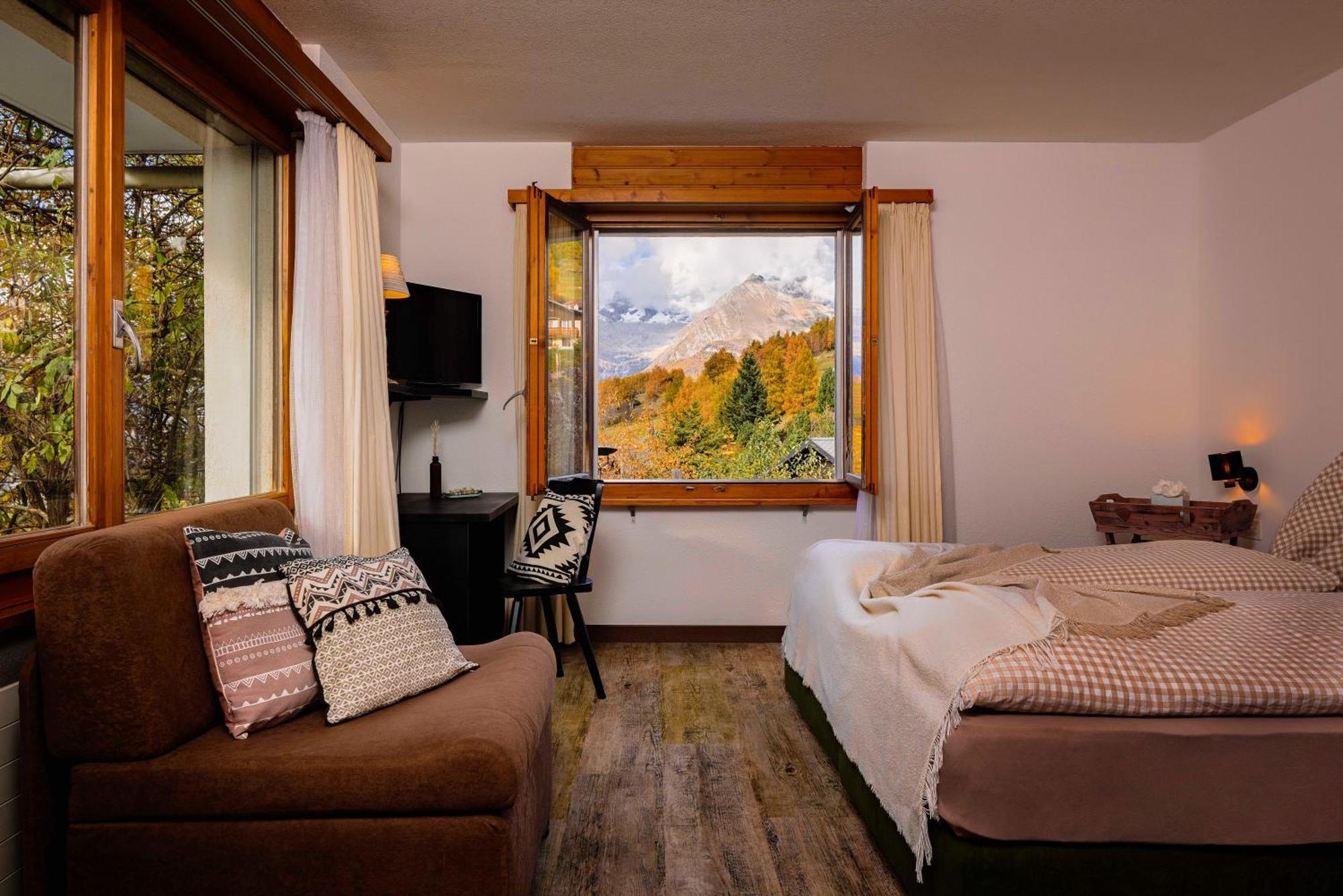Hotel Restaurant Buerchnerhof Bürchen エクステリア 写真