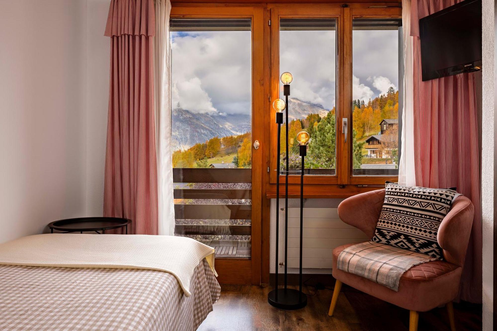 Hotel Restaurant Buerchnerhof Bürchen エクステリア 写真
